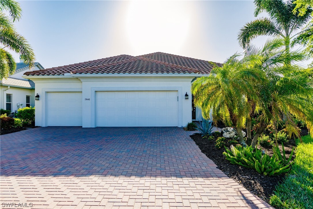 Primary Photo - 13440 Palmetto Grove Dr