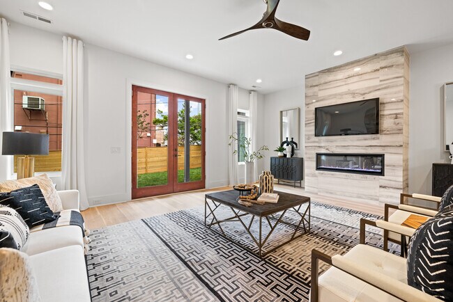 Foto del edificio - 4705 Walden Ct