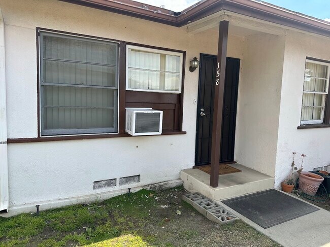 Foto del edificio - 158 Bonita St