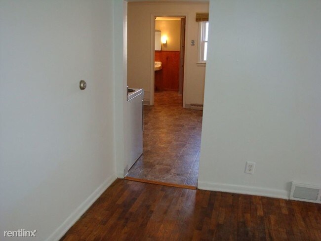 Building Photo - 4354 Holt Rd