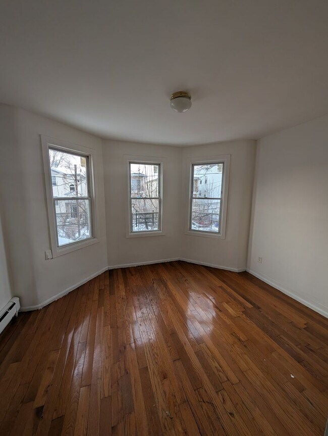 Building Photo - 764 S 17th St