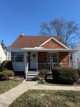 Building Photo - 125 S Minerva Ave