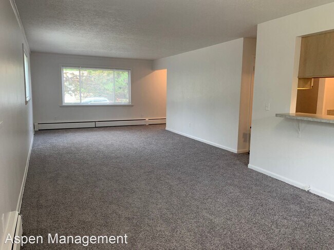 Building Photo - 3 br, 1.5 bath House - 310 Bates Ave