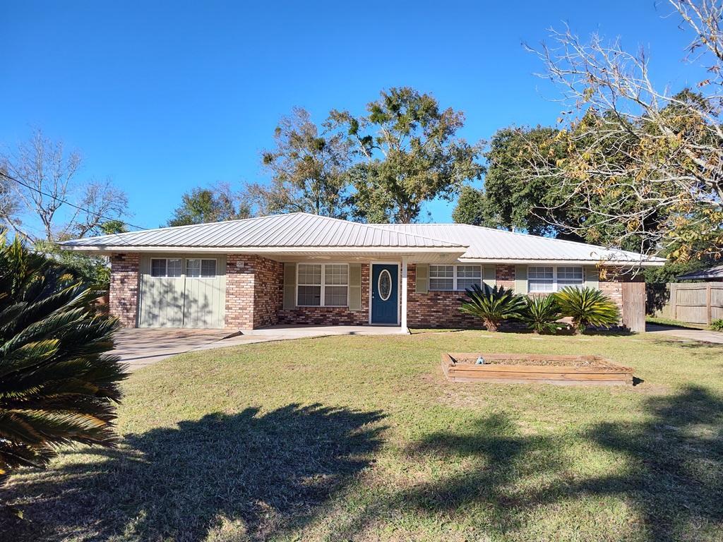 108 Vance Pl, Long Beach, MS 39560 House Rental in Long Beach, MS