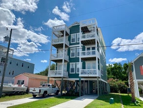 Building Photo - 1414 Bowfin Ln
