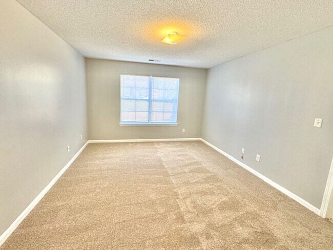 Foto del edificio - SterlingRidgeDr10199