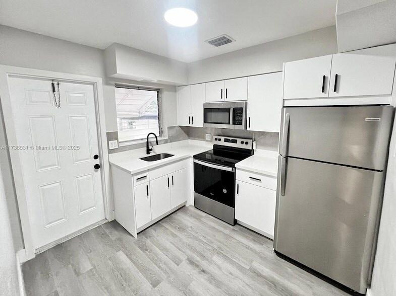 Photo - 226 SW 6th St