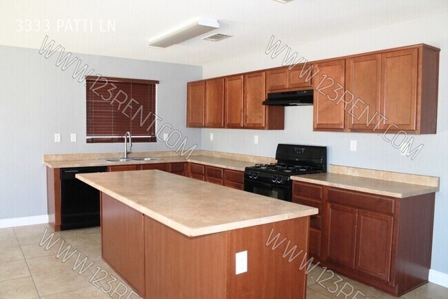 Foto del edificio - 3333 Patti Ln