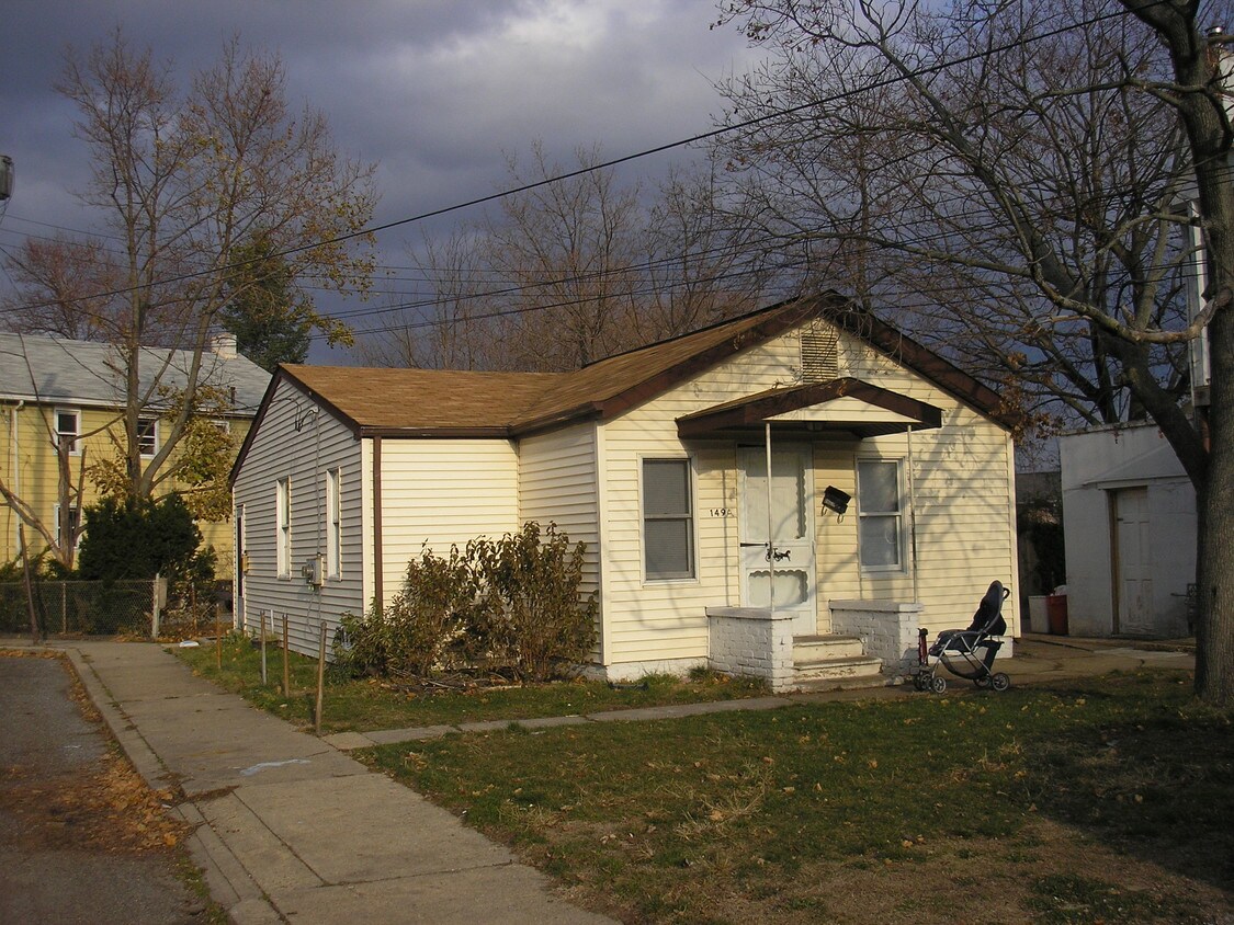 - 141 W Jefferson St