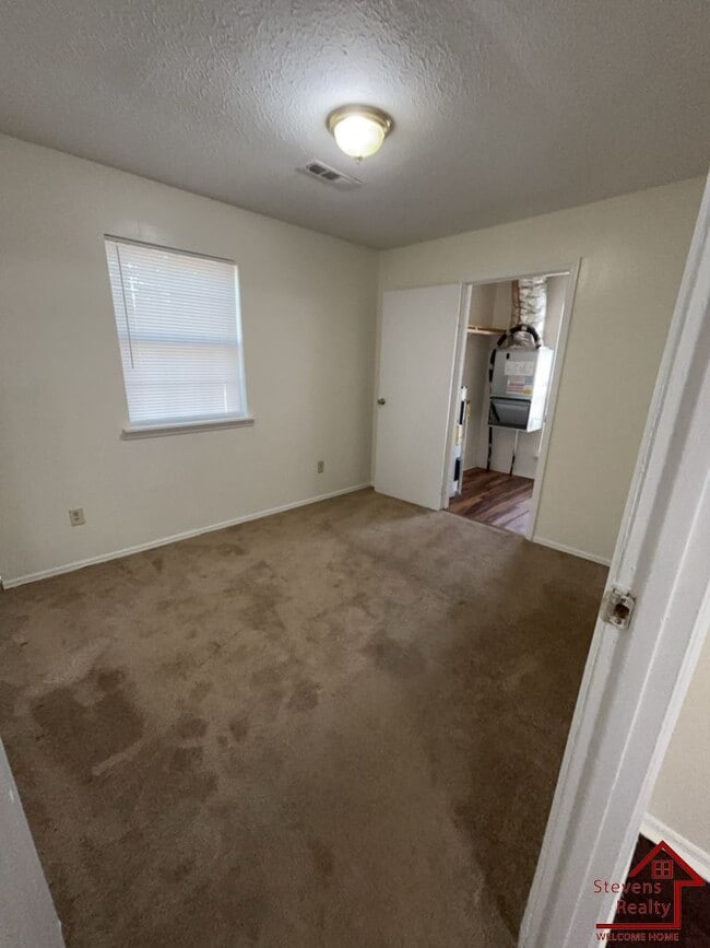 Building Photo - 29 Bybee Woods Dr
