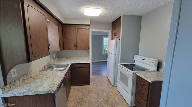 Building Photo - 4057 Bayard Rd