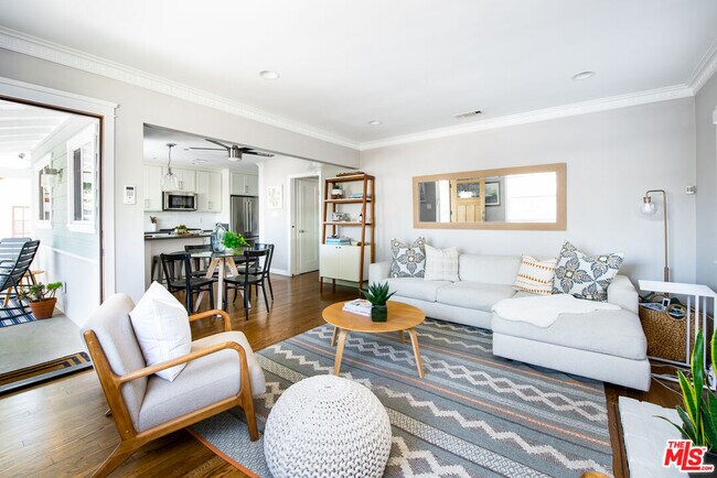 Foto del edificio - 3977 Berryman Ave