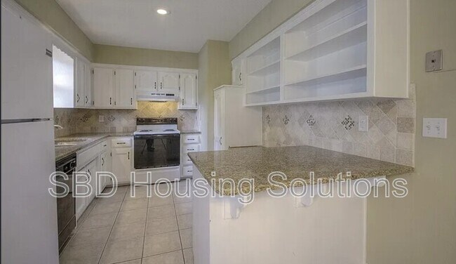 Foto del edificio - 512 NE Weathervane St