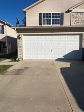 Building Photo - 716 Woodside Creek Dr