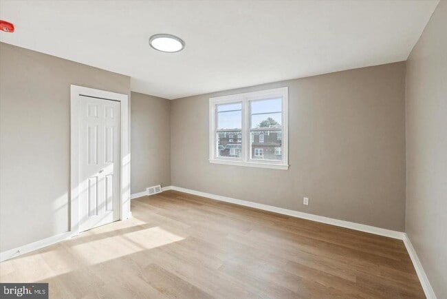 Foto del edificio - 6340 Cardiff St