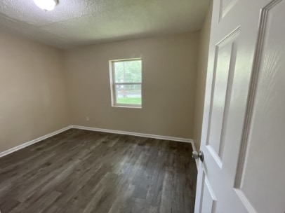 Foto del edificio - 3138 W 15th St