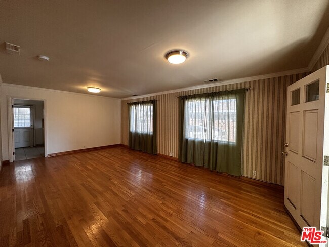 Foto del edificio - 4337 Prospect Ave