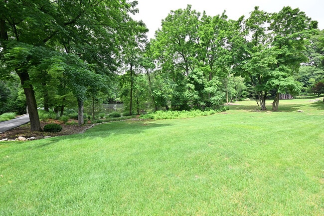 Building Photo - 211 Godwin Ave