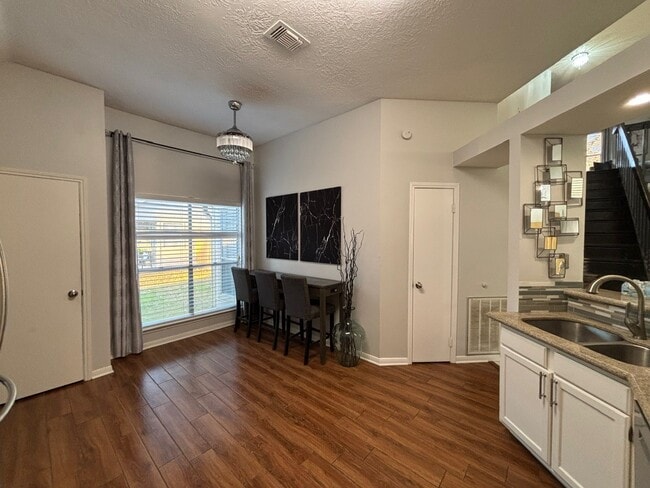 Foto del edificio - 30422 Arborg Dr