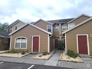 Building Photo - 2224 Fan Palm Dr