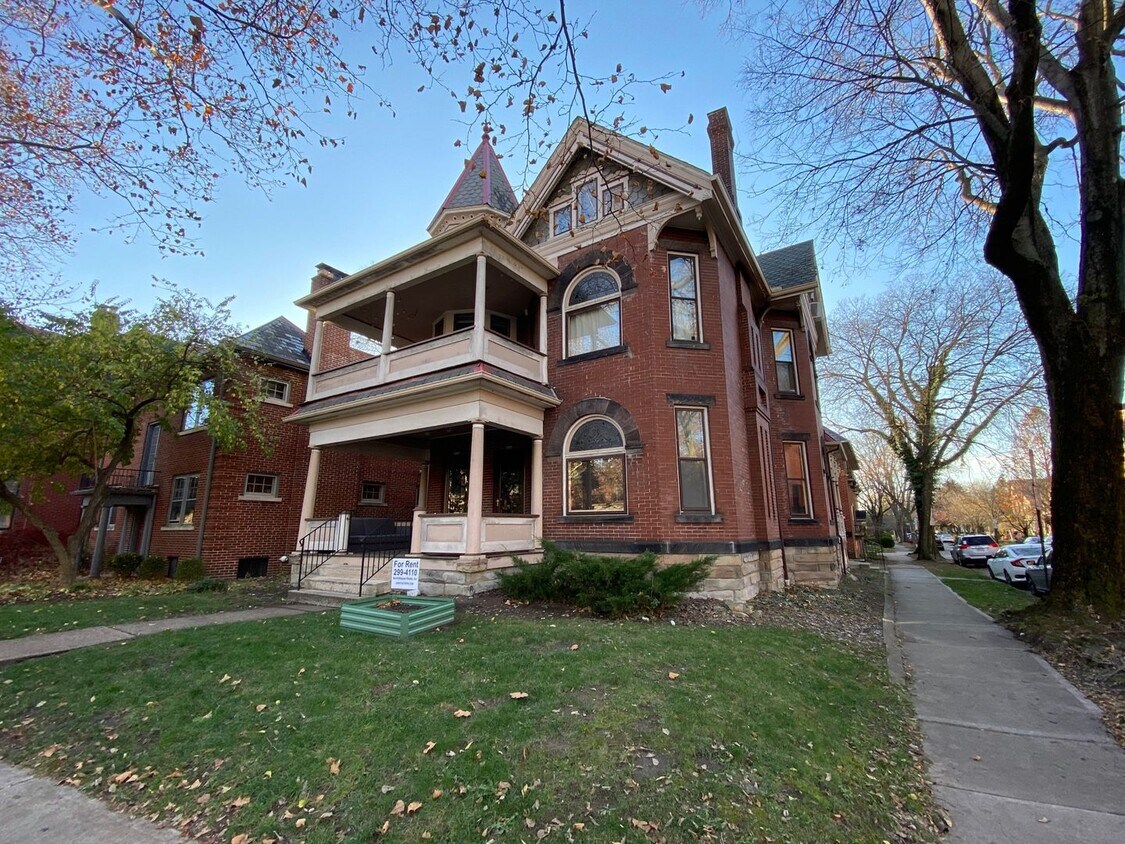 Foto principal - Neil Ave 1043-1045 NCR