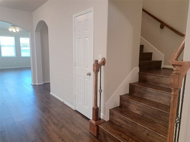 Foto del edificio - 26315 Fox Ridge Ln