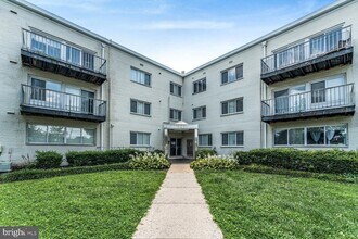 Building Photo - 1001 Chillum Rd