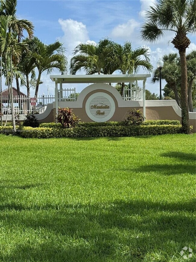 Building Photo - 8248 NW 195th Terrace