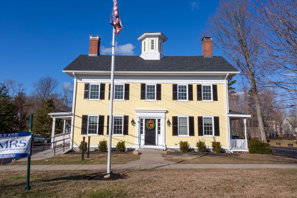 9 S Main St, Topsfield, MA 01983 Apartments in Topsfield, MA