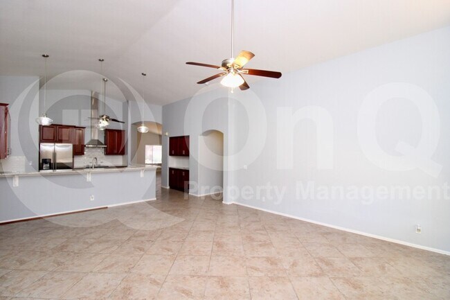 Building Photo - 511 E Pinto Dr