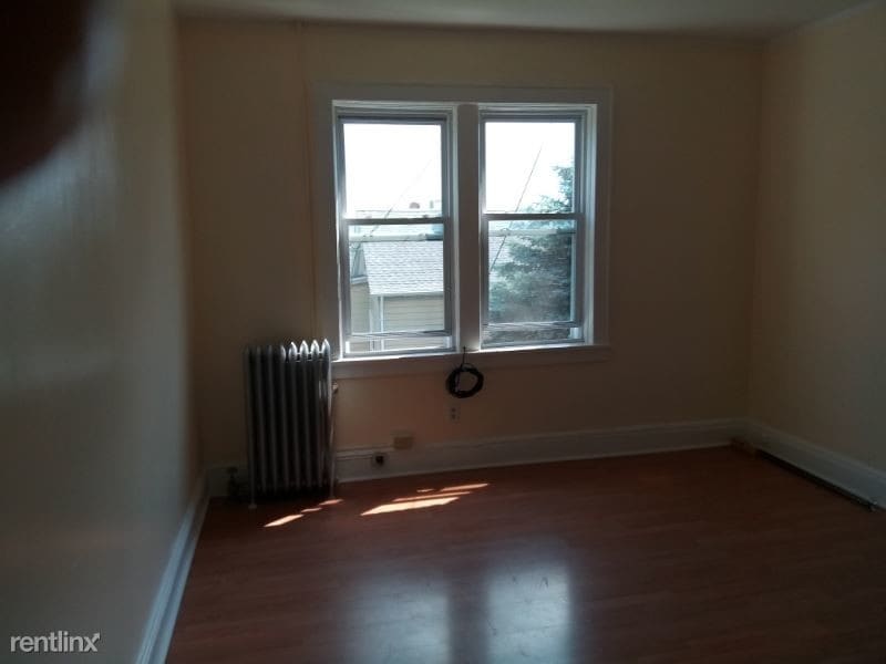 Building Photo - 270 Ackerman Ave