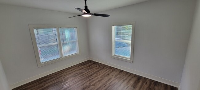 Building Photo - 4208 Delhi St