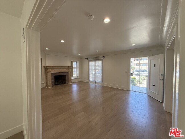 Foto del edificio - 830 S Norton Ave