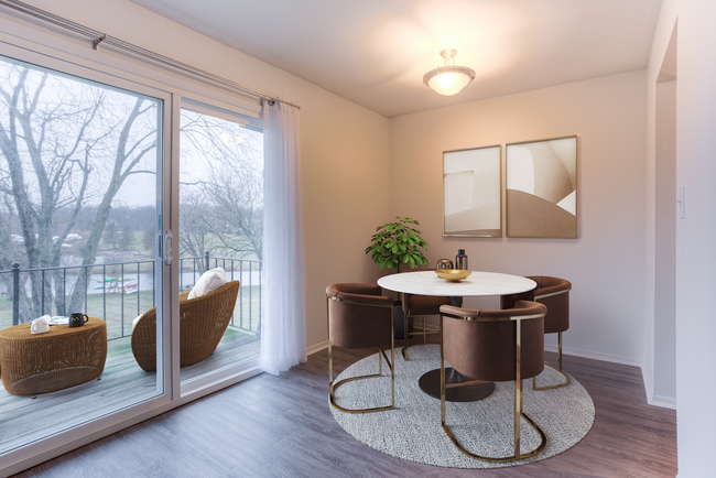 Dining Area - Greens Lake Apartments