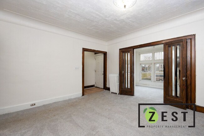 Foto del edificio - 4016 Hogarth St