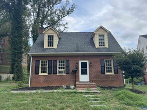 Building Photo - 524 Valley Rd