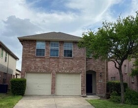 Building Photo - 10105 Placid Dr