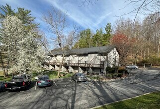 Building Photo - 420 W Jackson Blvd