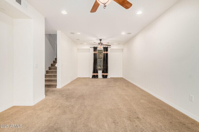 Foto del edificio - 5550 N 16th St