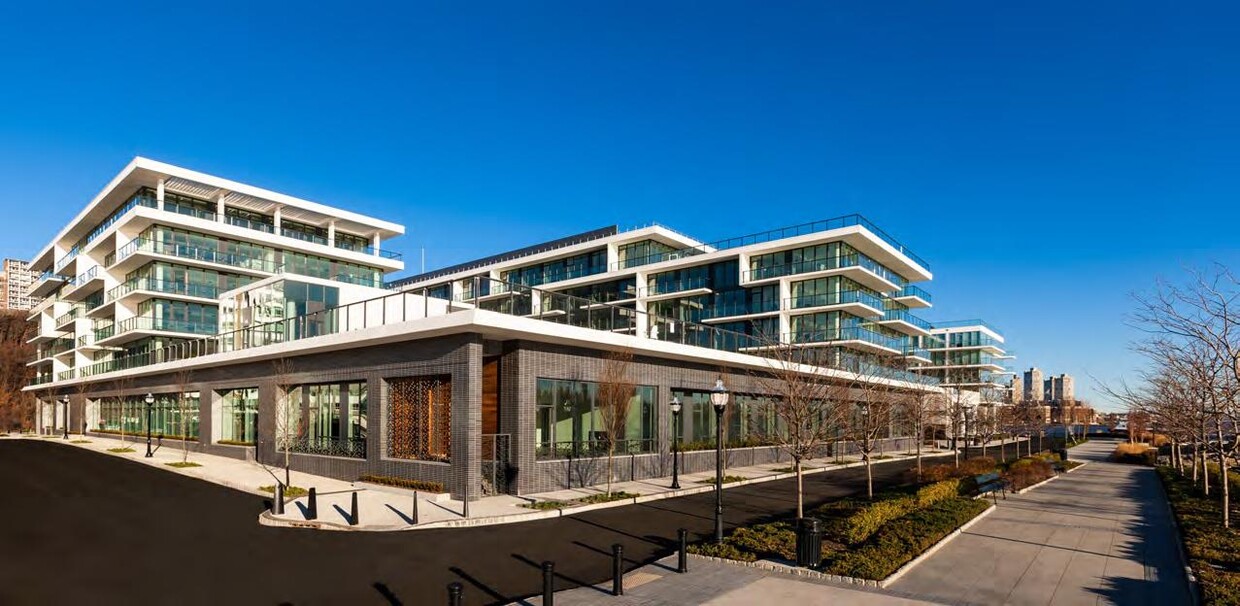 Foto principal - 1200 Ave at Port Imperial