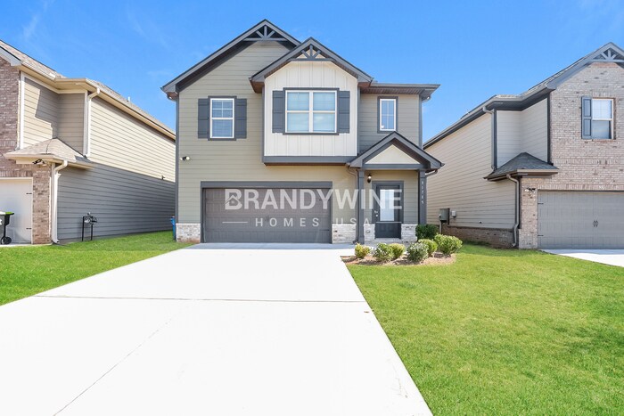 Primary Photo - ONE MONTH FREE RENT!!