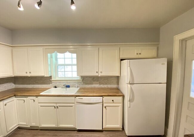 Building Photo - 3 BED 2 BATH NEAR OU MEDICAL CENTER