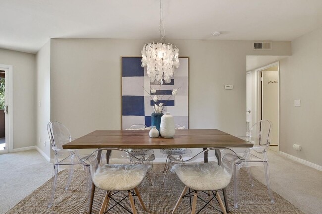 Diningroom - 1001 E Evelyn Ter