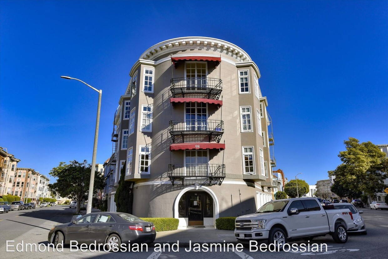 Primary Photo - 98 Cervantes Blvd