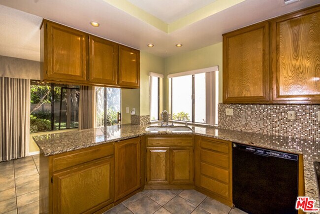 Foto del edificio - 4039 Lamarr Ave