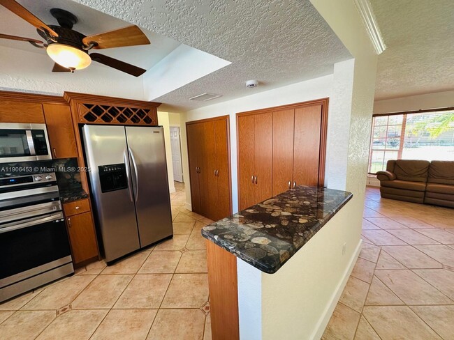 Building Photo - 515 NW 202nd Ter