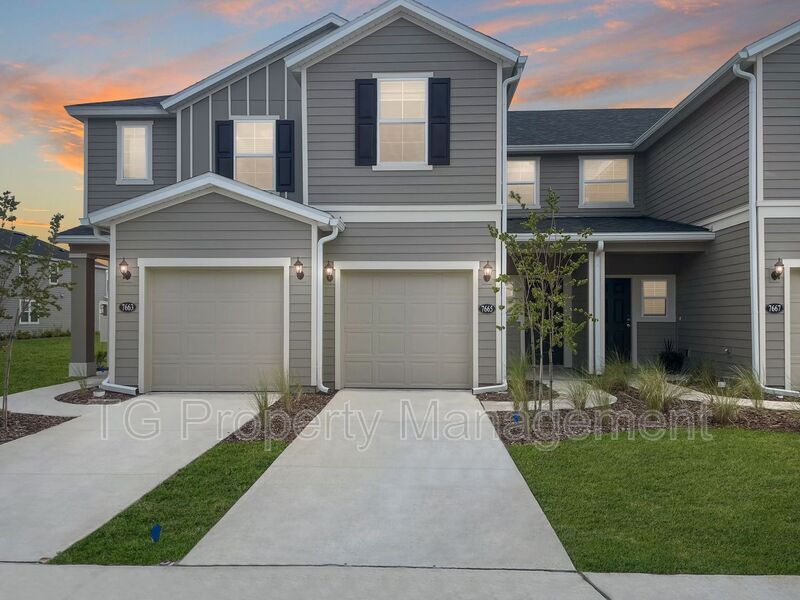 Foto principal - 7665 Merchants Way