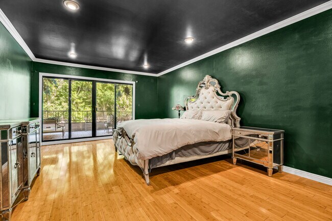 Foto del edificio - 1124 Kings Rd