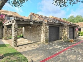Building Photo - 777 Custer Rd