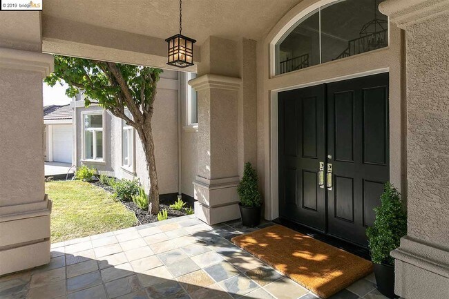 Foto del edificio - 6130 Mazuela Dr